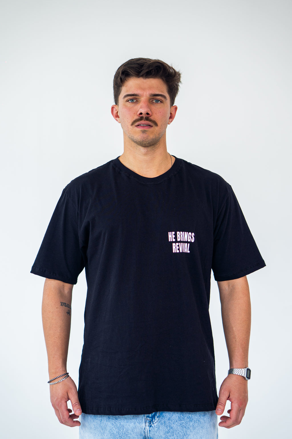 CAMISETA OVERSIZED REVIVAL PRETA