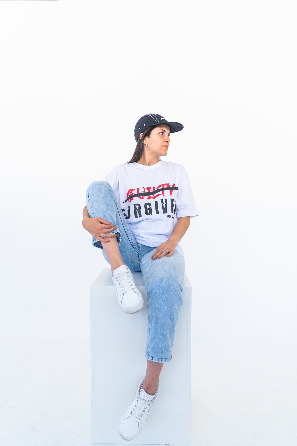CAMISETA OVERSIZED FORGIVEN BRANCA