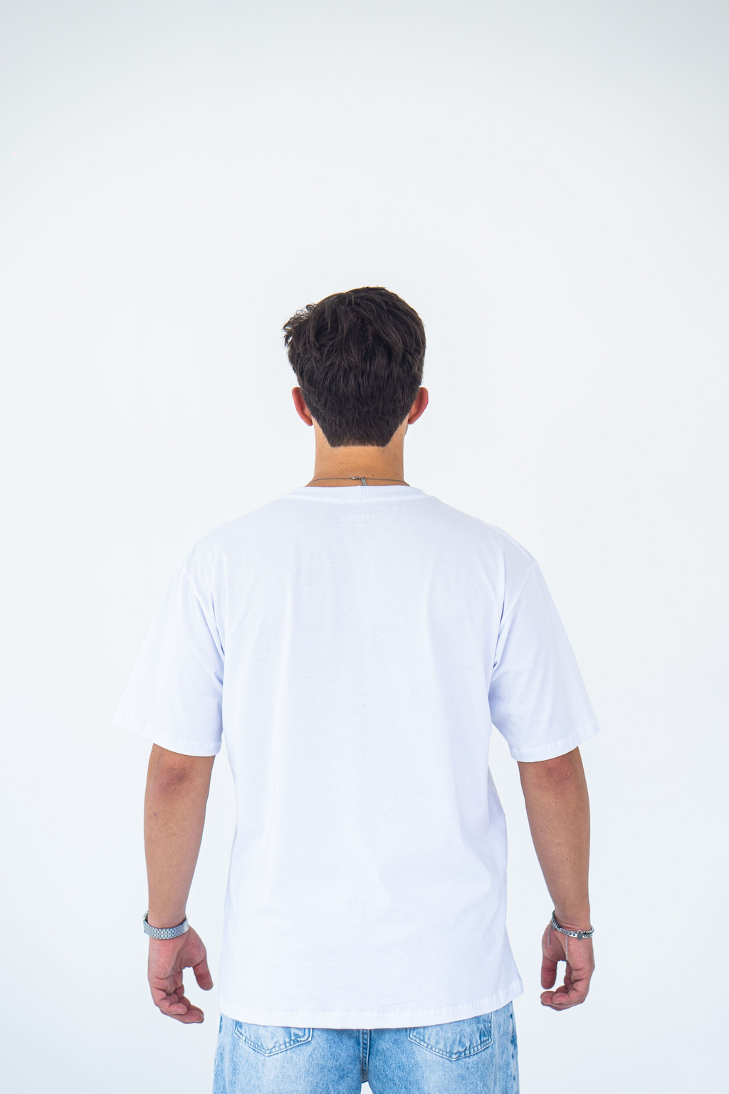 CAMISETA OVERSIZED FORGIVEN BRANCA
