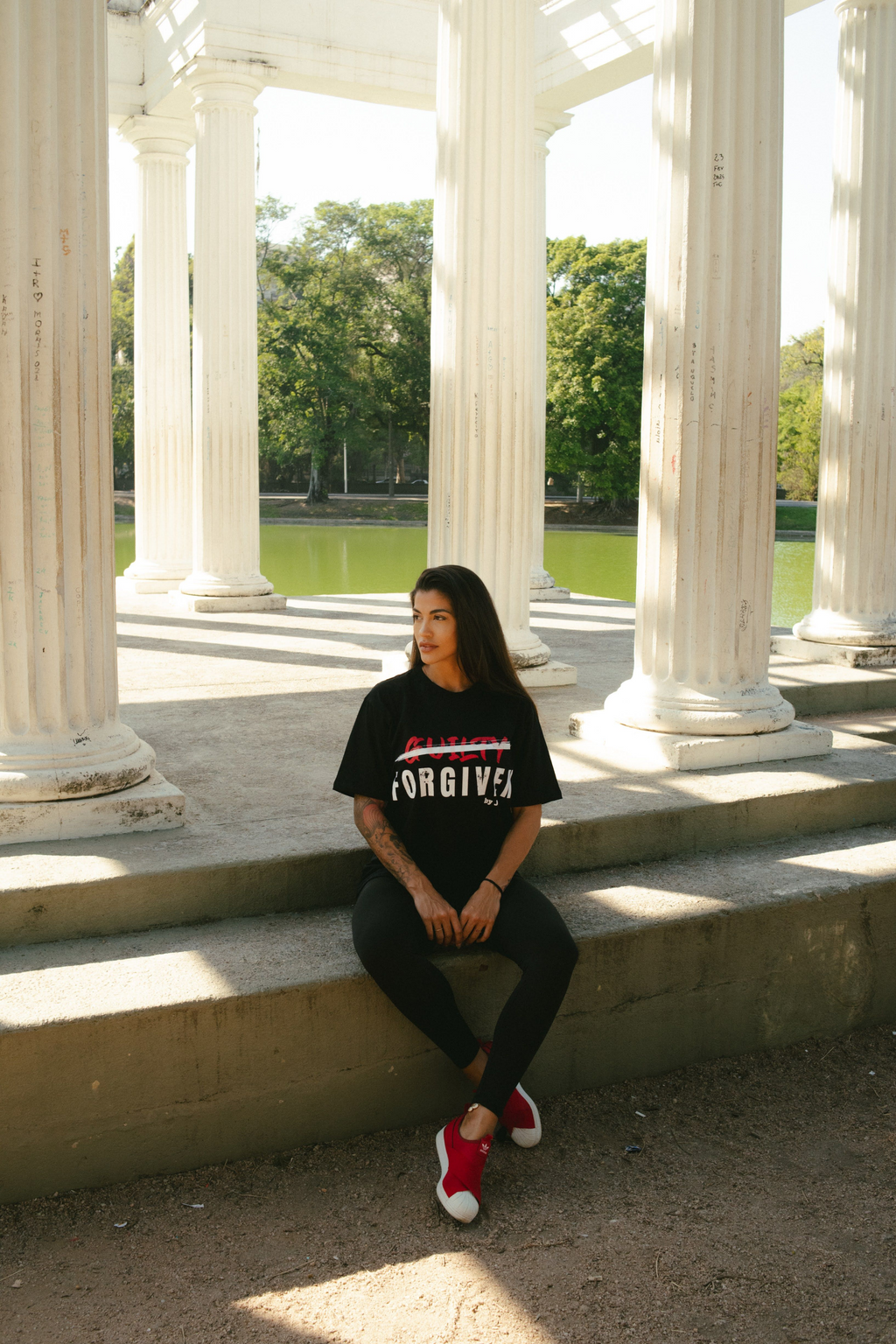 CAMISETA OVERSIZED FORGIVEN PRETO