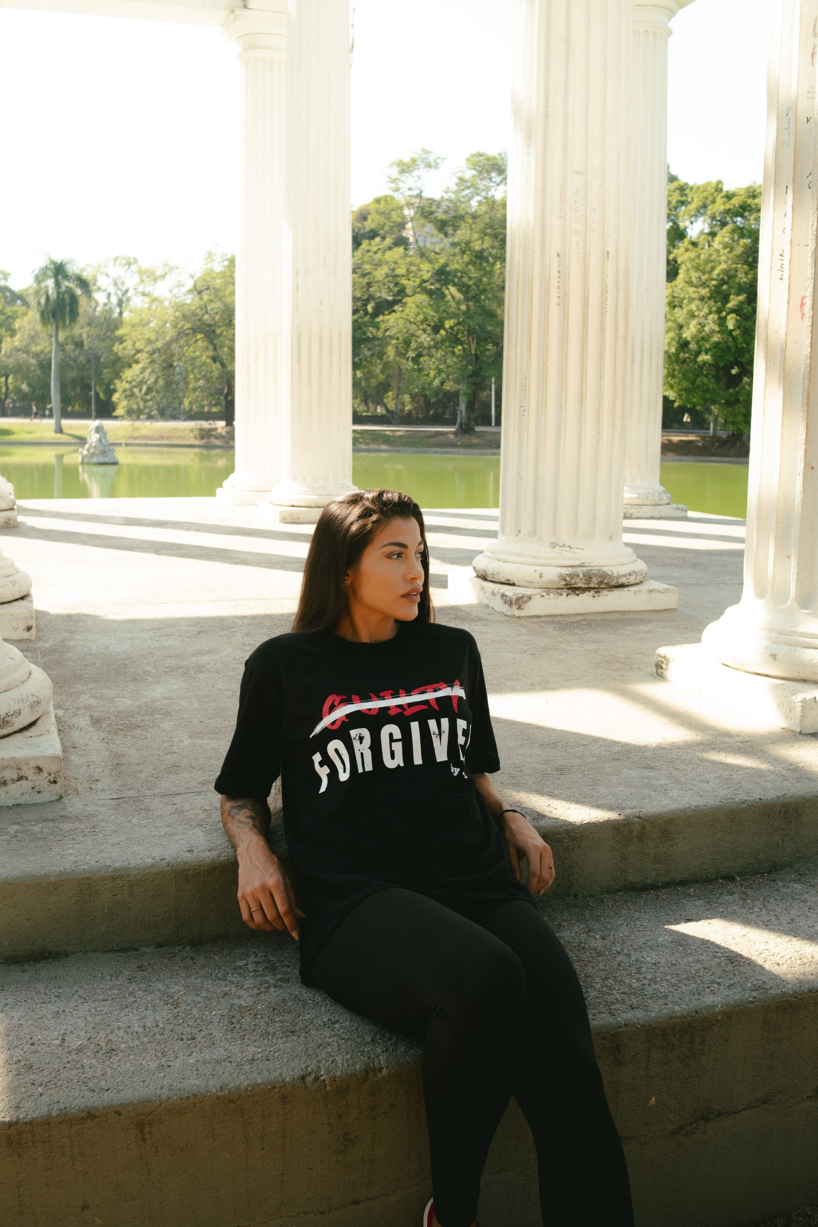 CAMISETA OVERSIZED FORGIVEN PRETO