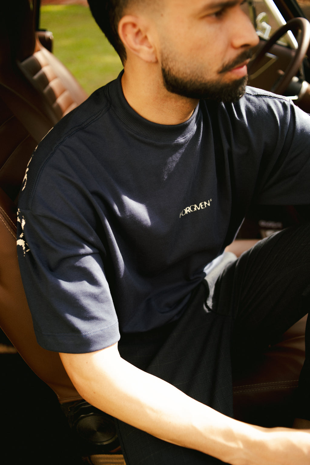 CAMISETA BOXY DO NOT FEAR AZUL MARINHO
